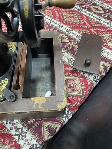 kohnə pullar alıram: Mexaniki tikiş maşını – əl fırlatmalı, çuqun gövdəli klassik model — 2