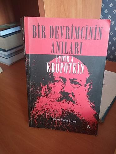 Kitab dəsti – 4 ad 1) Елена Блаватская – “Тайная Доктрина — 2