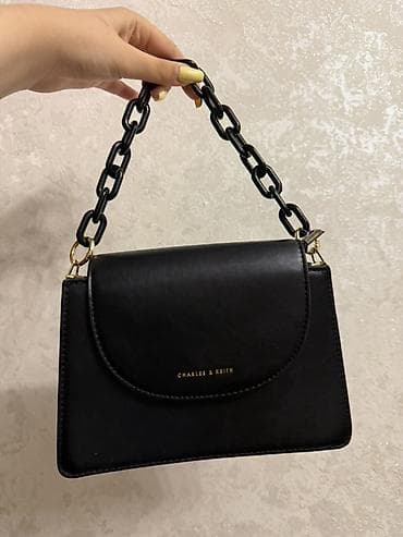 Çantalar: Charles & Keith qadın çantası
İdeal vəziyyətdə — 1