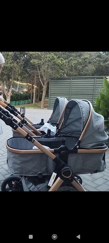 Əkizlər üçün araba, Yaş: <1 ay