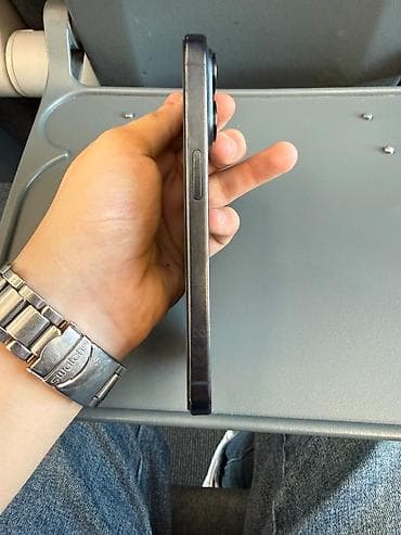 iphone 15 pro ekran: IPhone 15 Pro, 256 GB, Space Gray, Face ID — 4