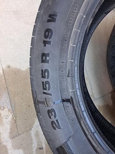 diskler: Şin Continental 235 / 55 / R 19 — 3