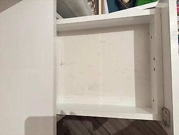 istolar: Ağ rəngdə iş/oxu masası və divar rəfi dəsti - Material: laminat/MDF — 6