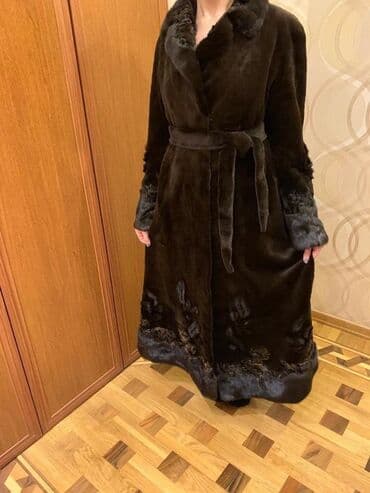 xarı bülbül icon: 600 azn — 3