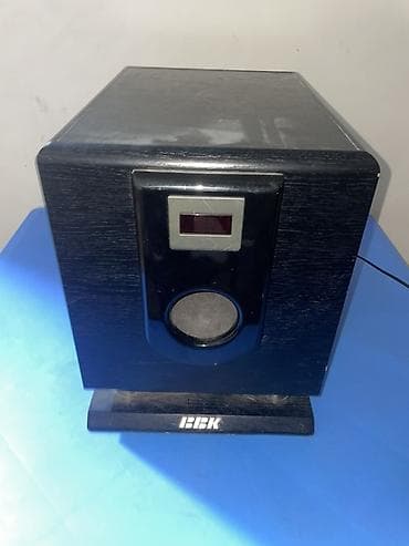 BBK SP5055 5.1 səs sistemi üçün sabvufer və mərkəzi gücləndirici blok