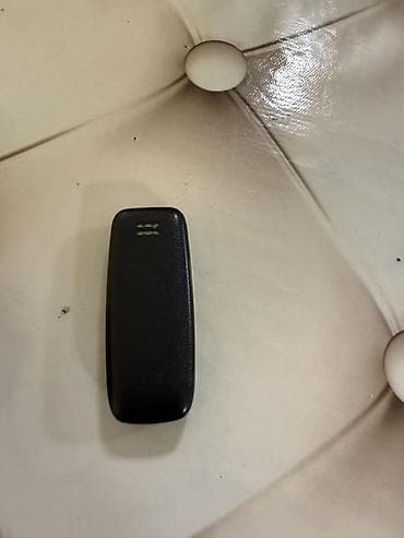 philips xenium 9@9v: Samsung E1225, rəng - Qara, İki sim kartlı — 2