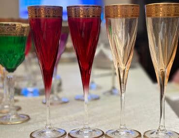 qız şəkilləri çəkmək: Qədəhlər — 11