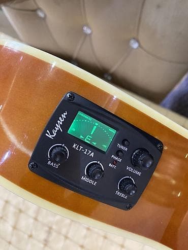 elektron gitara per page 40: Elektro Klassik Gitara + Aksessuarları ilə bitlikfə Uzərində kapo+ 2 — 3