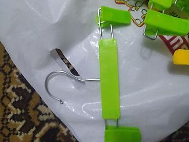 asılqanlar: Rəngli paltar asqıları – şalvar, ətək və şort üçün klipsli model tek — 1