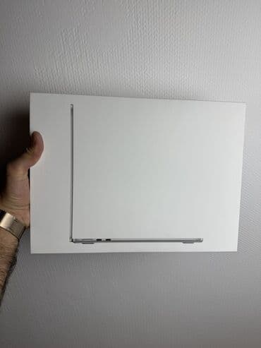 игровая клавиатура: Macbook Air 13, 512GB Silver 10c CPU, 10c GPU, 16GB memory — 1