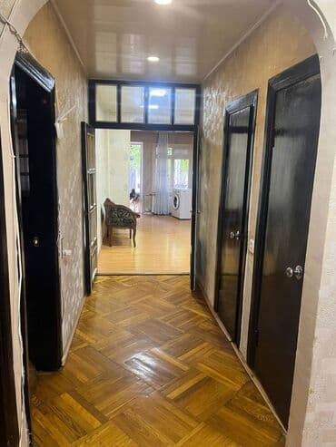 binə atçiliq: Azadliq metrosuna yaxın 5 mertebeli binanın 1-ci mərtəbəsində yerləşən — 6