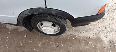 niva şini: Yükdaşıma üçün tentli kiçik yük avtomobili - Konstruksiya: qabaq — 9