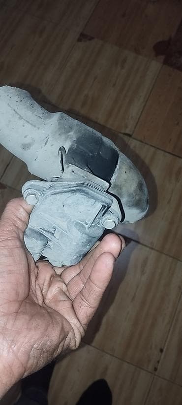 mersedes disk teker: Avtomobil üçün EGR klapanı (egzoz qazlarının dövriyyə klapanı) - — 3