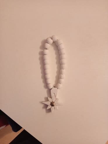 ağ saroçka: Mərmər den hazırlanıb əl işidi — 1