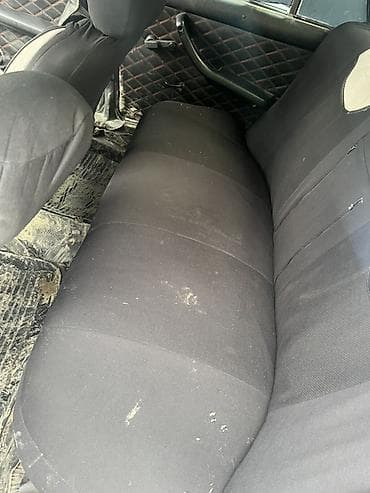 Avtomobil alışı: VAZ 2106, mavi rəng, sedan kuzov. - Salon: qara rəngli oturacaqlar — 2