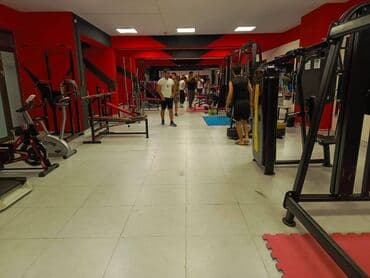 zal satılır: Təcili yarı qiymətinə Hazır İdman zalının içərisində yerləşən idman — 8