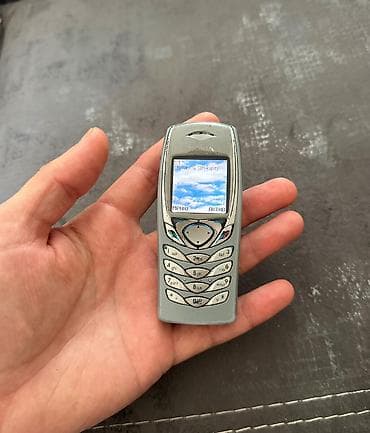 nokia 8830: Nokia rəng - Boz, Düyməli — 2