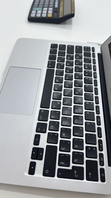 Masaüstü kompüterlər və iş stansiyaları: Apple MacBook Air (11") noutbuk Model: A1370 Heçbir problemi yoxdu — 2