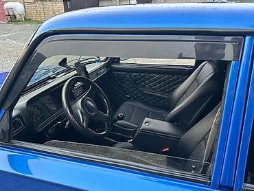 lada 21011: Model: Lada (VAZ) 21011 Kuzov: sedan, 4 qapı Rəng: parlaq göy Nömrə — 7