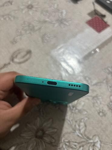 smart watch ultra: Honor X8c — 4