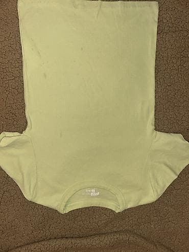 partalar: Açıq yaşıl rəngdə qısaqol uşaq bodisi. - Düz, cizgili (rib) toxuma — 1