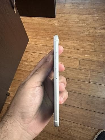 apple m1: IPhone SE, 128 GB, Ağ, Barmaq izi — 3
