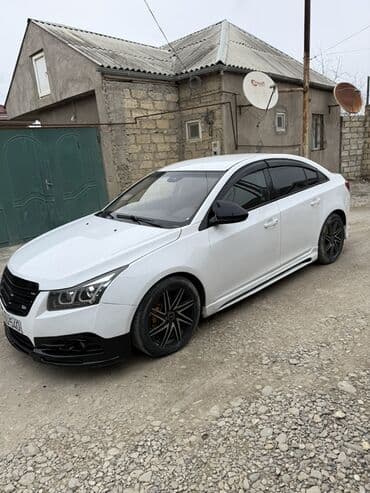 masin salon: Chevrolet Cruze sedan – tam şəhər və uzun yol üçün komfortlu və zərif — 8