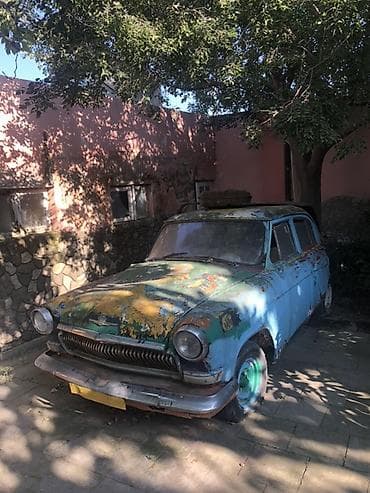 Klassik sovet sedanı – Volqa GAZ-21 (təxminən 1950–60-cı illər