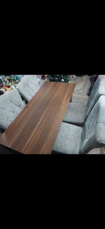 Açılmayan, Dördbucaq masa, 6 stul