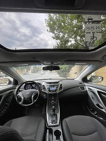 Avtomobil satışı: Hyundai Elantra: 1.8 l | 2015 il Sedan — 9