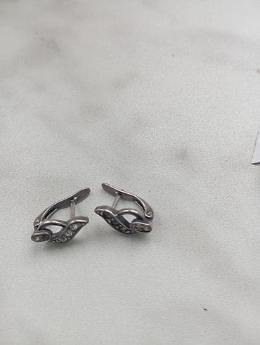 Наручные часы: Temiz gumuşdur ünvan Mərdəkan körpüsünün yanında yerleşir — 1