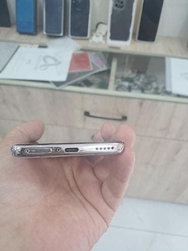 ipad 4 pro: Xiaomi 13 Lite, 128 GB, rəng - Gümüşü, 
 Barmaq izi — 4