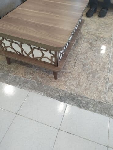 Sifarişlə ev mebeli: Kvadrat masa, Açılan, Təkərsiz, Parlaq laminat — 6