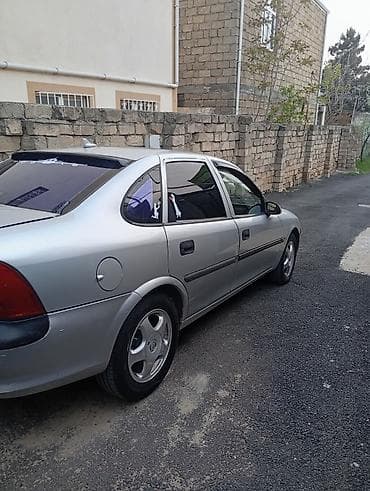 фольксваген пассат 1 8: Opel Vectra: 1.8 л | 1998 г. 2000388 км Седан — 4