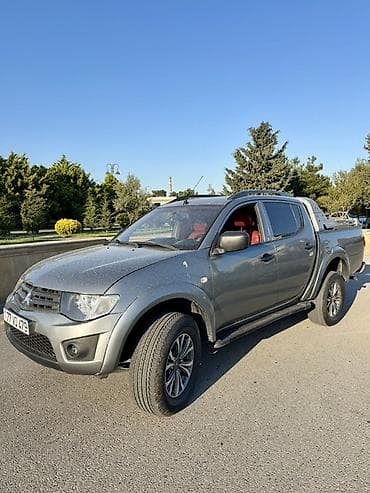mitsubishi pikap: Mitsubishi L200: 2.5 l | 2015 il 279500 km Pikap — 2