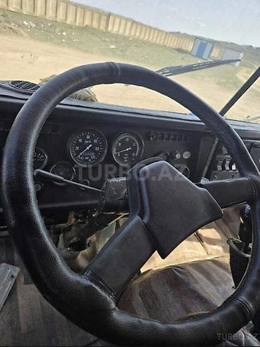 quba teker: KAMAZ su tankeri – 6x4 - Marka/model: KAMAZ sudaşıyan maşın - — 8