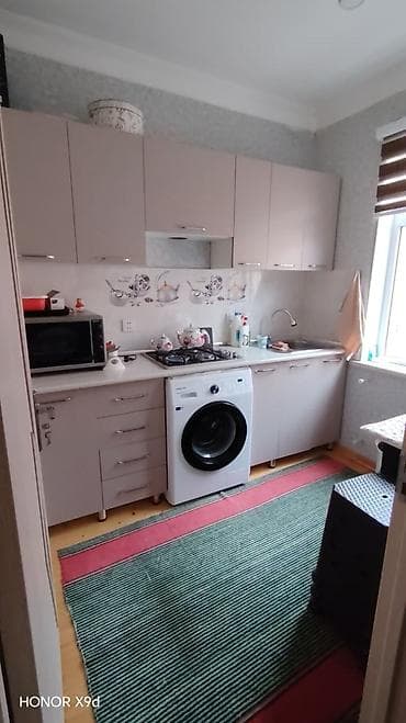 Masazirda 58 kv 2 otaqli menzil satilir qismən əşyalı.Ev idial