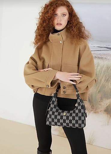 Yenidir ishledilmeyib. Etiketi üzerindedir ve parça çantasi ile birge