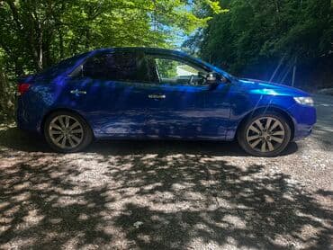 Yağlar və avtokimyəvi maddələr: Kia Cerato: 2 l | 2009 il Sedan — 13