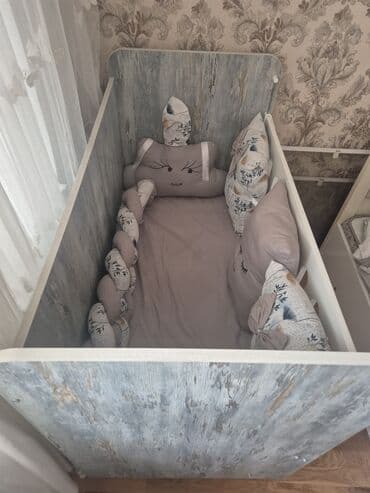 usaq ucun oturacaqlar: Oğlan və qız üçün, Dördbucaq, Beşik, Dəst ilə, Yellənmə mexanizmsiz — 3