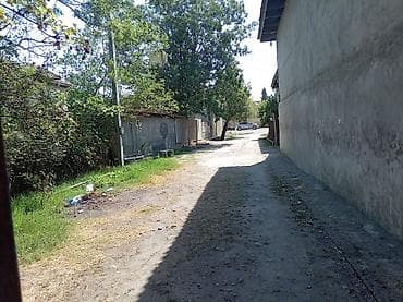 Satılır: həyət evi - Plan: dəhlizli ev, ayrı-ayrı otaqlar; geniş