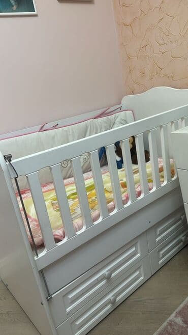 Yemək masaları, oturacaqları: Gnk…. Uşaq yemek masasi Pegperego.qiymet 200 man. Uşaq beşiyi 90 — 3