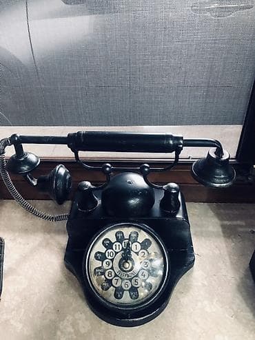 ev guzgu: Klassik retro masa telefonu - Material: metal gövdə, parlaq qara — 1