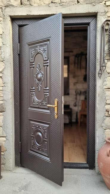 Seyf qapılar Münasib qapılar Dəmir qapı Ev qapıları Çol qapısı lalafo.az -da Seyf qapılar Münasib qapılar Dəmir qapı Ev qapıları Çol qapısı