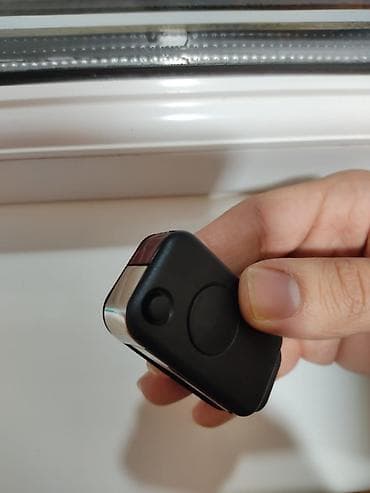 Моторы и детали моторов: Mercedes açar korpusları satılır. Təzədir. Mercedes w202-lərə gedir — 7