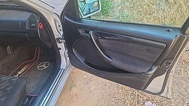 opel c: Mercedes-Benz C-Class: 1.8 l | 1998 il Sedan — 5