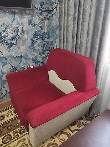 stol ve stul: Vhatsappla elaqe saxlayın Qırmızı-bej yumşaq mebel dəsti - Tərkib: 1 — 4