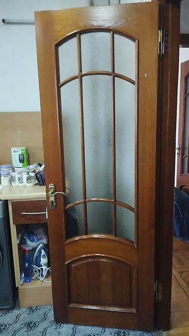 Məhsul: Daxili otaq qapıları (klassik dizayn) - Material: Təbii ağac