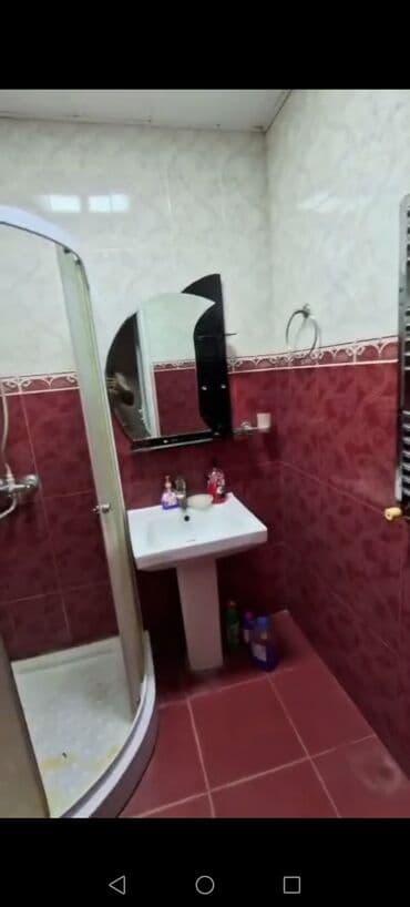 снять квартиру в баку дешево: 3 комнаты, 65 м² — 8