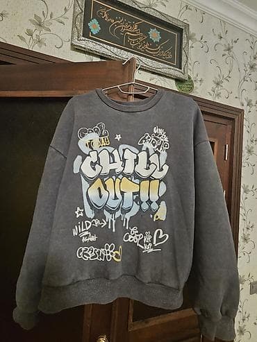 alt paltarları: 4 eded Kapüşonlu və sweatshirt dəsti birlikde 14 man. elmler — 3